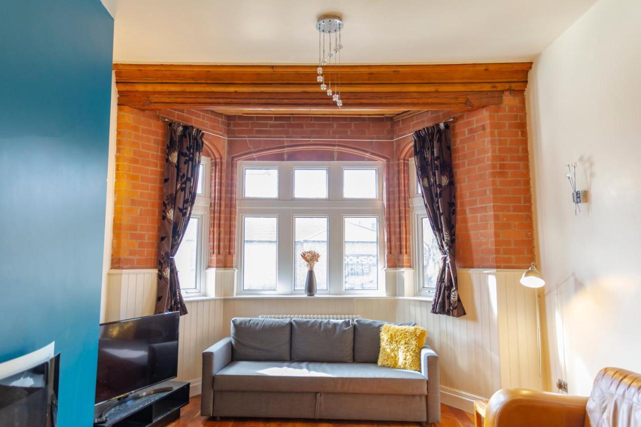 Apartment No 1 - The Old Red King Pub, Whitefield, Manchester Zewnętrze zdjęcie